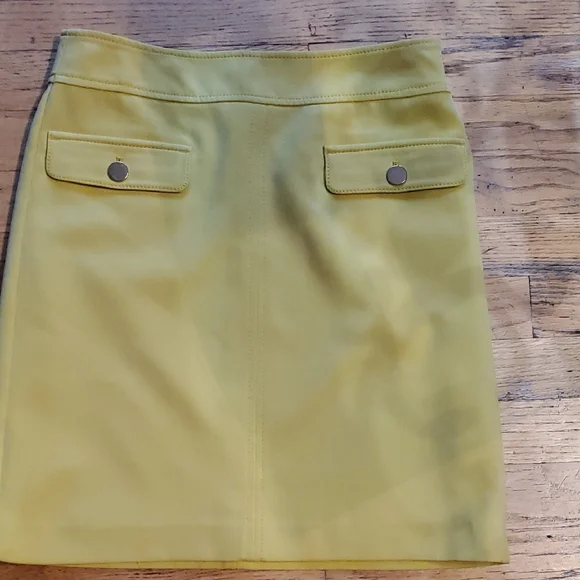 LOFT Sunny Yellow Skirt - Picture 2 of 7